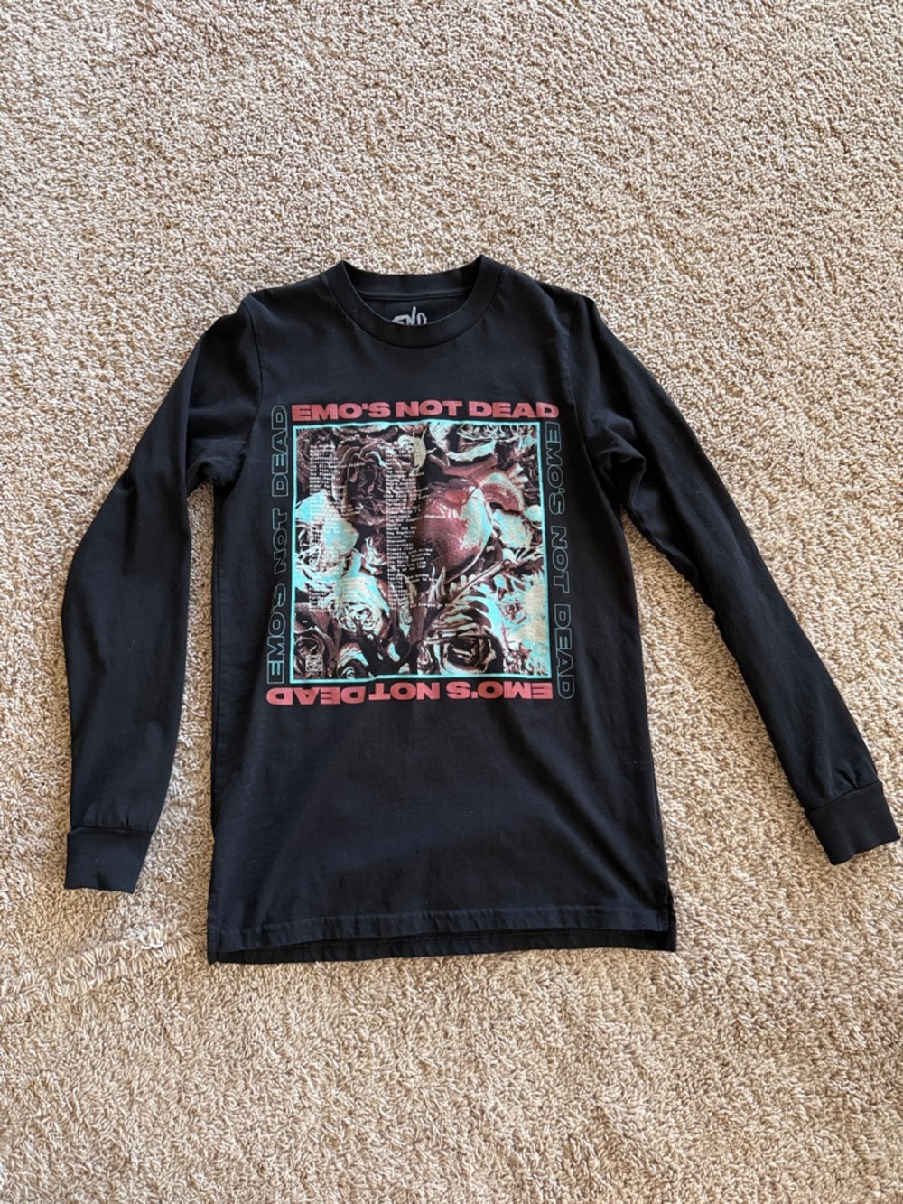 Emo's Not Dead Graphic Long-Sleeve Tee - Black Small